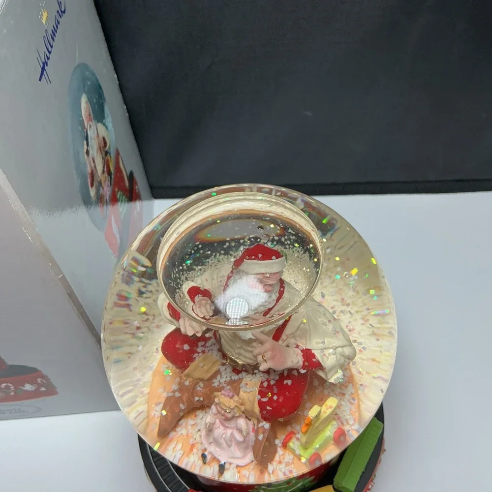 2001 Hallmark Coca-Cola Santa Musical Snow Globe Moving Train w/ Box Works Vtg